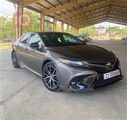 تۆیۆتا کامری